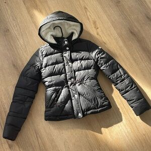 Hollister sherpa lined  puffer parka